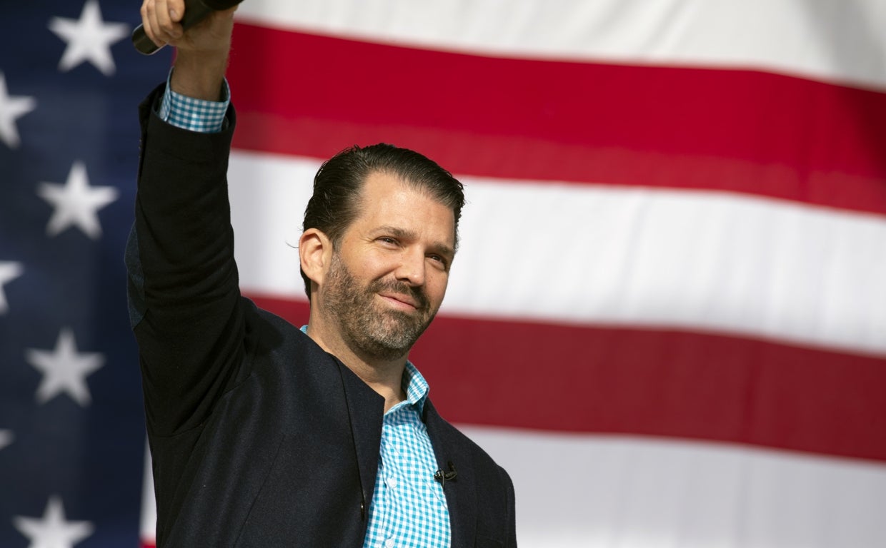 Donald Trump Jr durante una campaña electoral