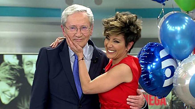 Sonsoles Ónega junto a su pasdre Fernando