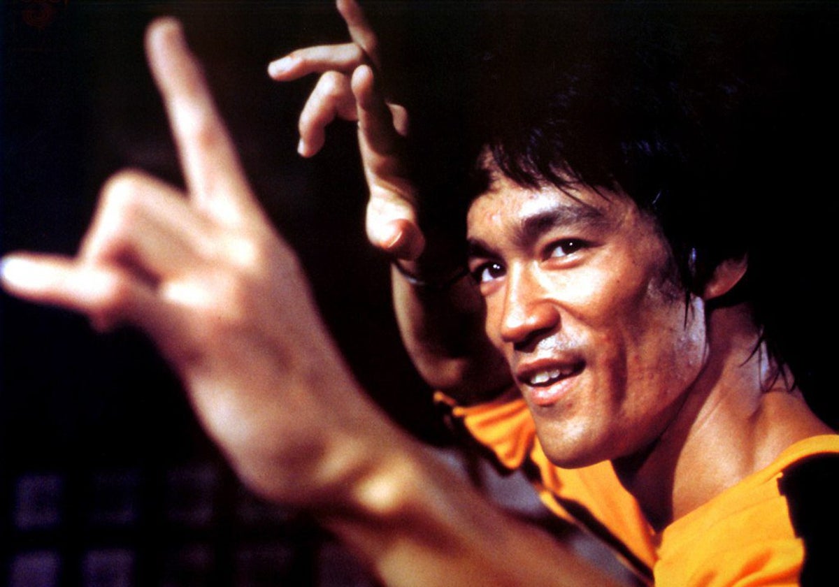 Un estudio revela nuevas hipótesis sobre las causas de la muerte de Bruce  Lee: el exceso de agua pudo ser determinante