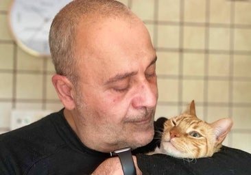 El veterinario Carlos Rodríguez: «Mis cinco gatos están castrados»