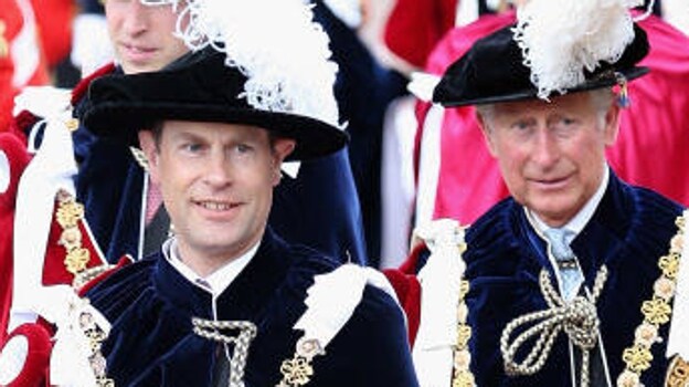 El Príncipe Eduardo y su hermano, el Rey Carlos III