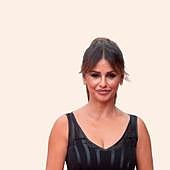 Mónica Cruz: «Mi hermana Penélope es mi mejor amiga, quedamos todos los domingos»