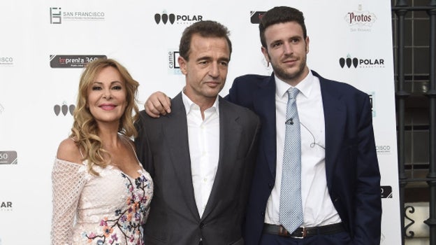 Ana Obregón, Alessandro Lequio y su hijo Álex