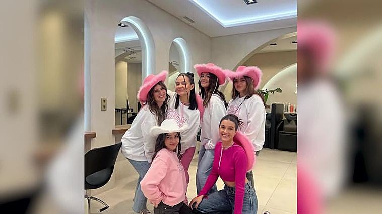 Laura Escanes ya está en Barcelona para disfrutar de la boda de su mejor amiga