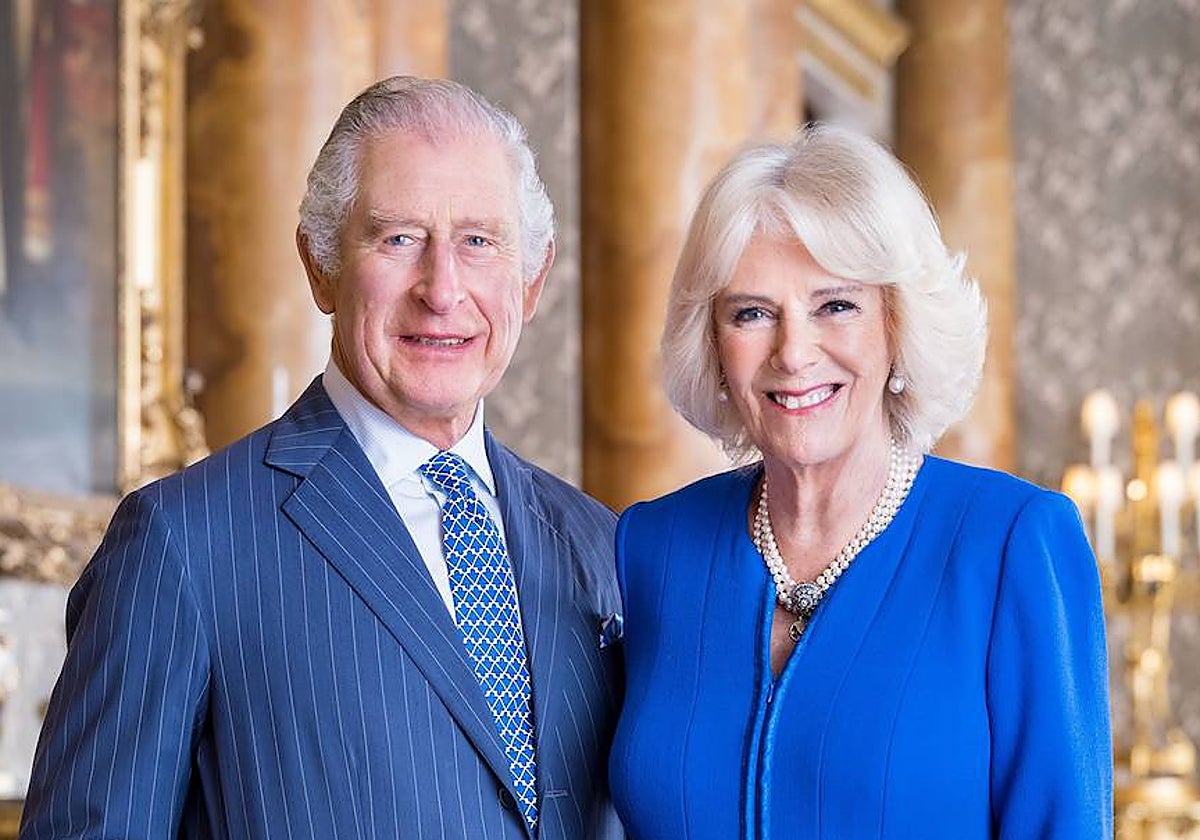 El Rey Carlos III y su esposa Camila