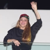 «Shakira se lleva hasta los árboles»: Las fotos de la mudanza de Barcelona a Miami