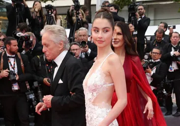 La espectacular belleza de la hija de Catherine Zeta Jones y Michael Douglas acapara todos los flashes en Cannes
