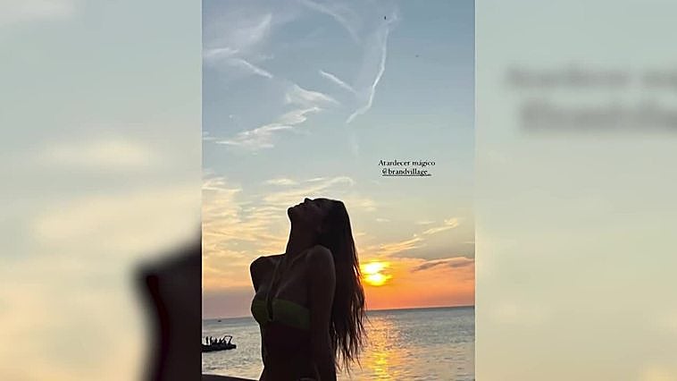 Marta López Álamo disfruta de una escapada a Ibiza junto a sus amigas