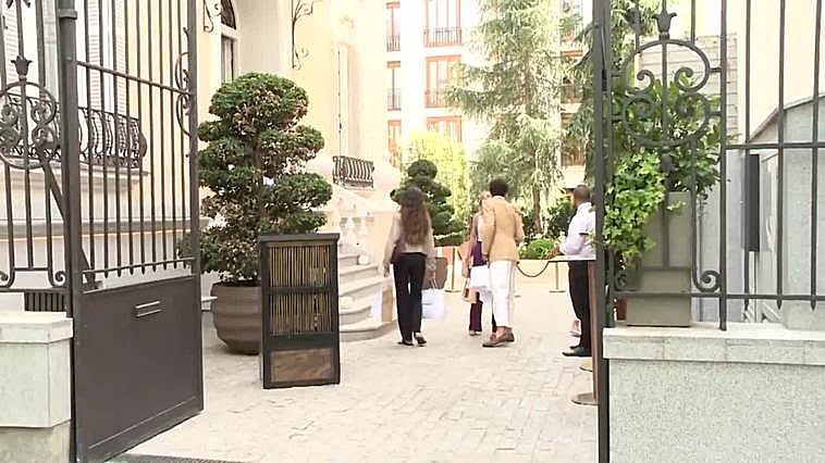 Victoria Federica protagoniza una sesión de fotos con Roca Rey