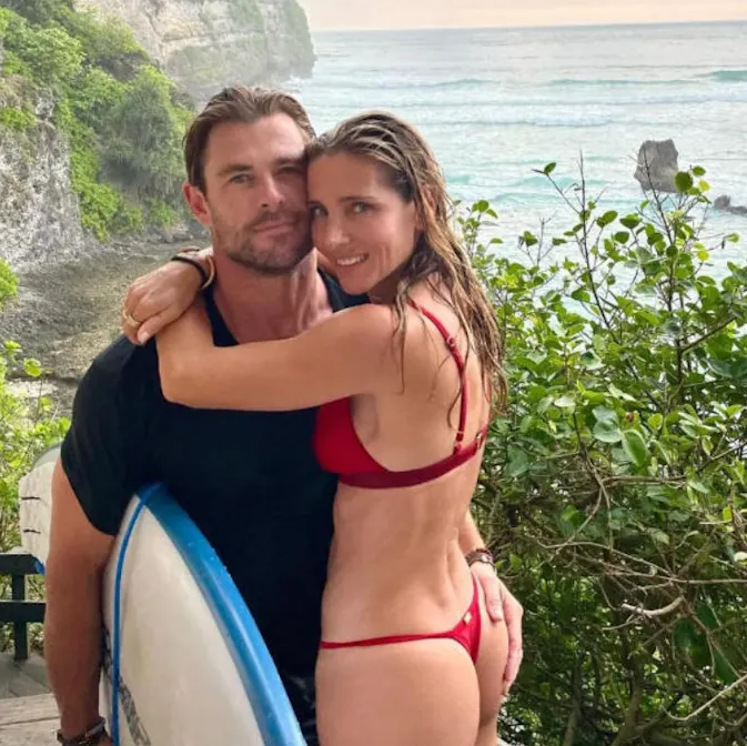 A sus 47 años, Elsa Pataky sigue estupenda y se cuela entre las 7 mujeres españolas más guapas del verano.