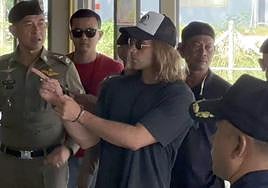 Discusión y golpe con la bañera: la versión de Daniel Sancho sobre la muerte de Edwin Arrieta que no termina de convencer a la Policía tailandesa