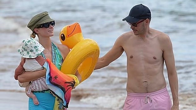 Paris Hilton con su familia en Hawái