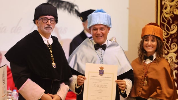 Alejandro Sanz tras ser investido Doctor Honoris Causa por la Universidad de Cádiz