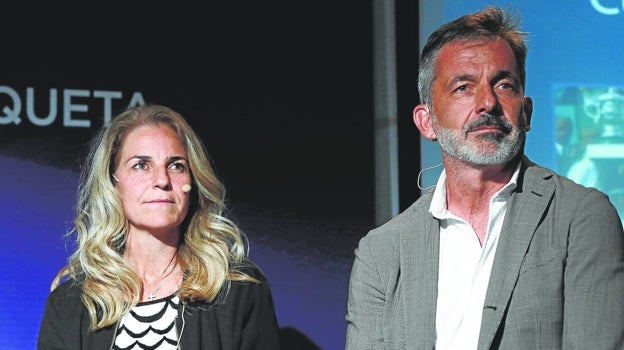 Arantxa Sánchez Vicario con su hermano Emilio