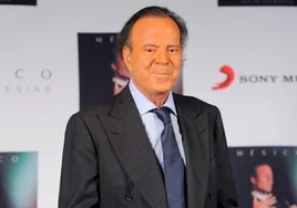Feijóo, el Rey Juan Carlos o Felipe González: por fin ve la luz el video de felicitaciones a Julio Iglesias por su 80 cumpleaños