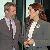 Mary da la espalda a su esposo, Federico de Dinamarca