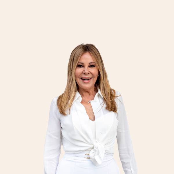 Ana Obregón blinda el bautizo de Ana Sandra