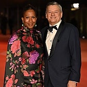 Ted Sarandos, el CEO de Netflix casado con una embajadora