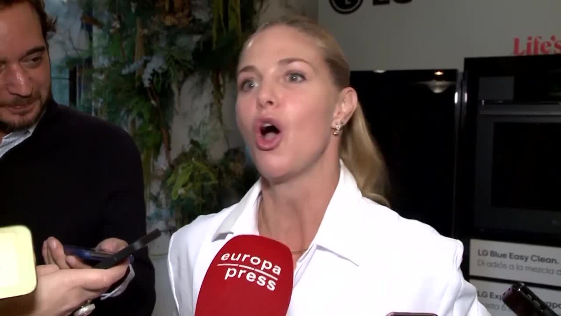 Juan del Val desvela cómo está Genoveva Casanova y cómo está siendo la experiencia de trabajar