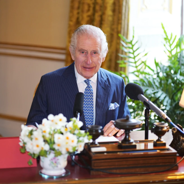 El Rey Carlos III reaparece tras la revelación del cáncer de Kate Middleton