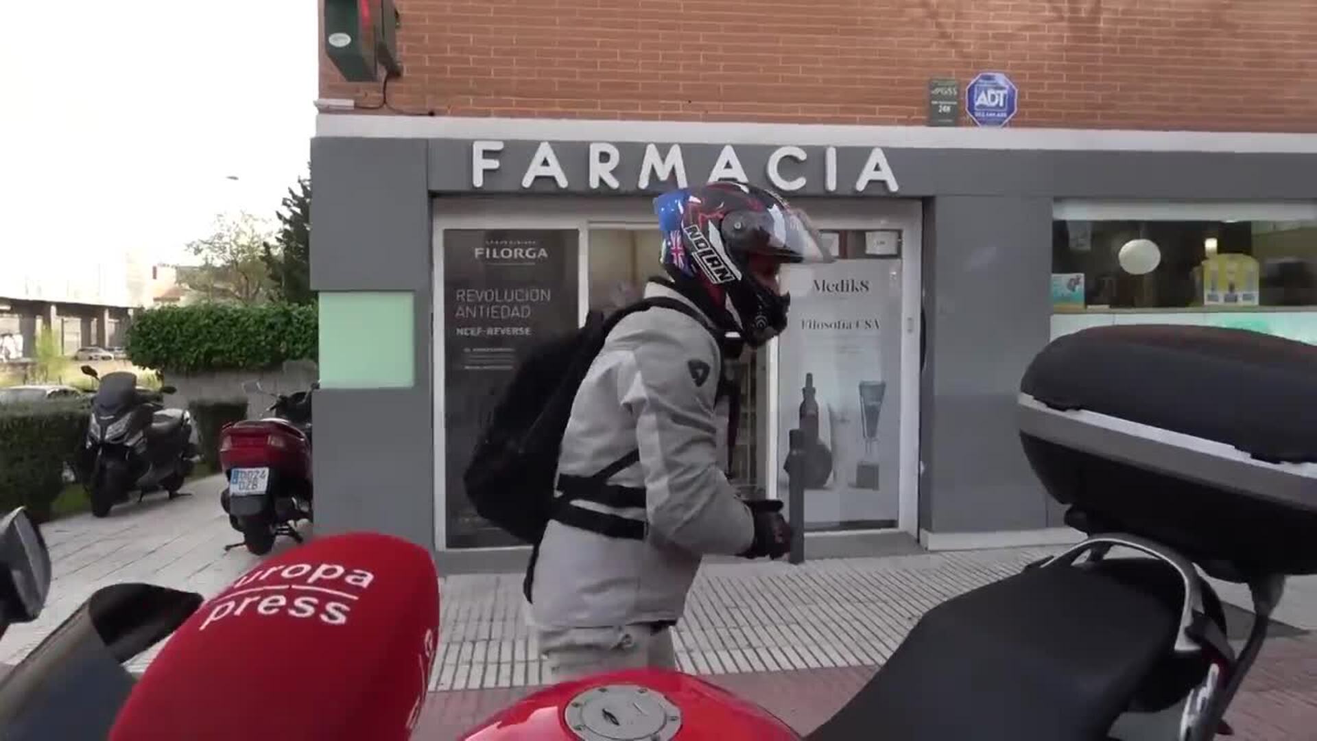 José María Almoguera, impasible al ataque de Edmundo Arrocet contra su madre