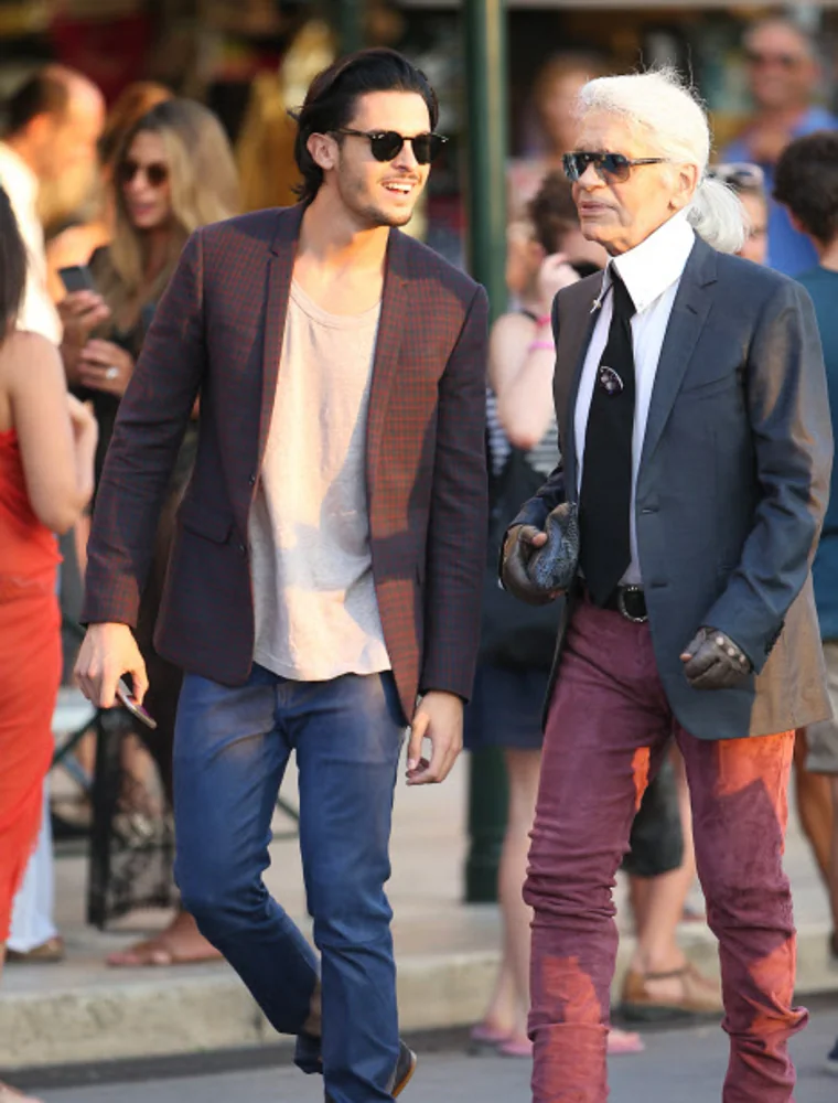 Baptiste Giabiconi y Karl Lafgerfeld