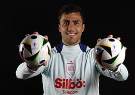 Así es la vida de Rodrigo Hernández: su desconocida novia, sus estudios y por qué no tiene redes sociales