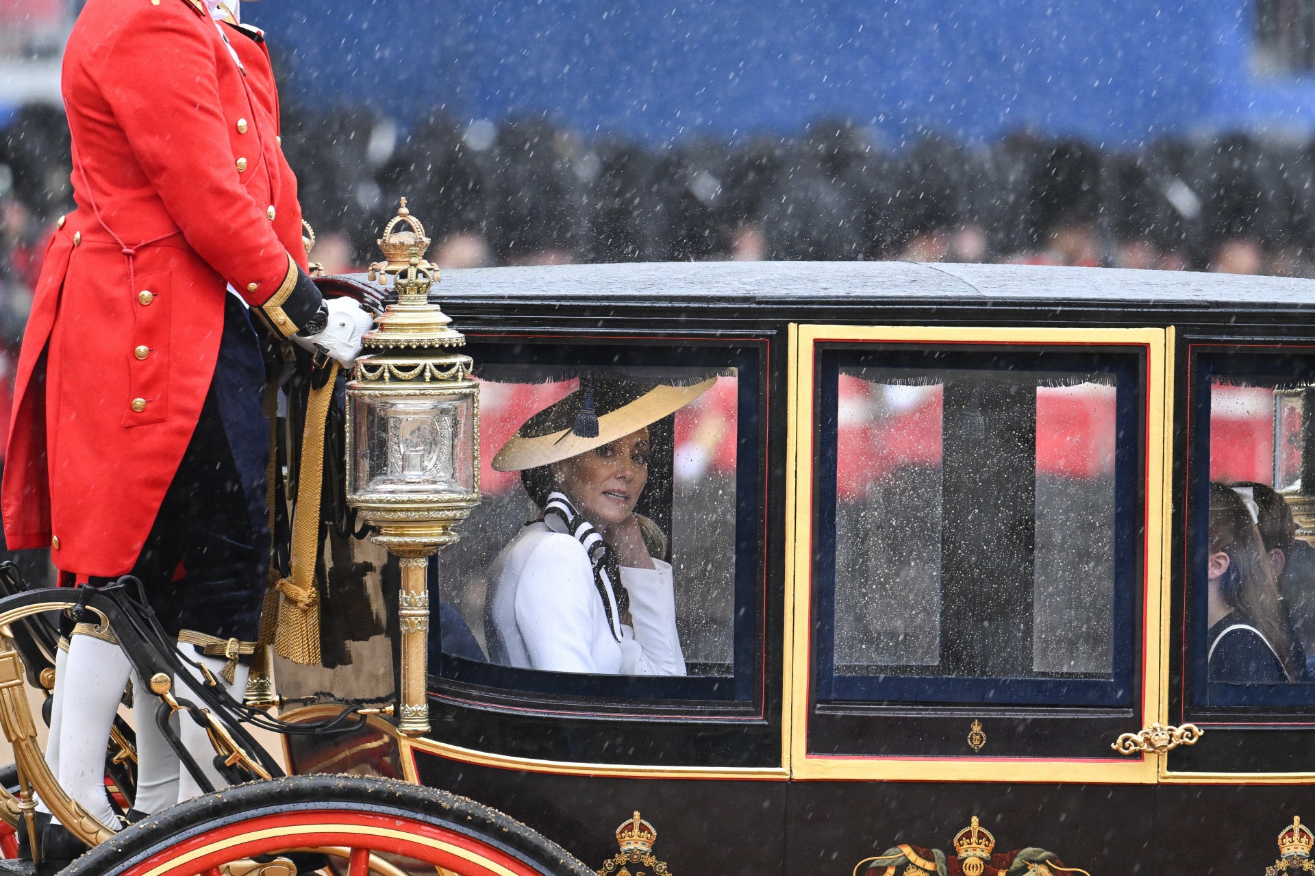 Las imágenes del Trooping the Colour en honor al Rey Carlos III con Kate Middleton como protagonista