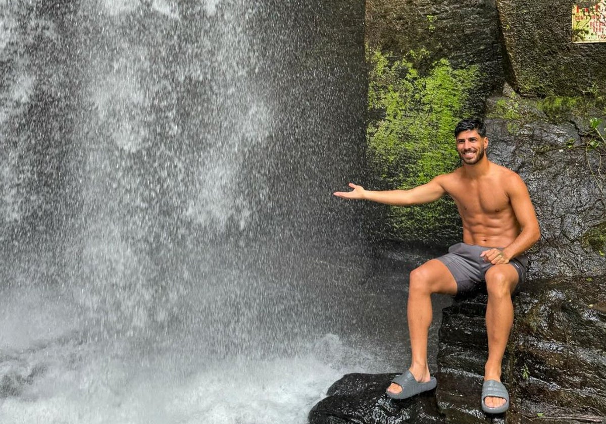 Marco Asensio disfruta de sus vacaciones en Bali