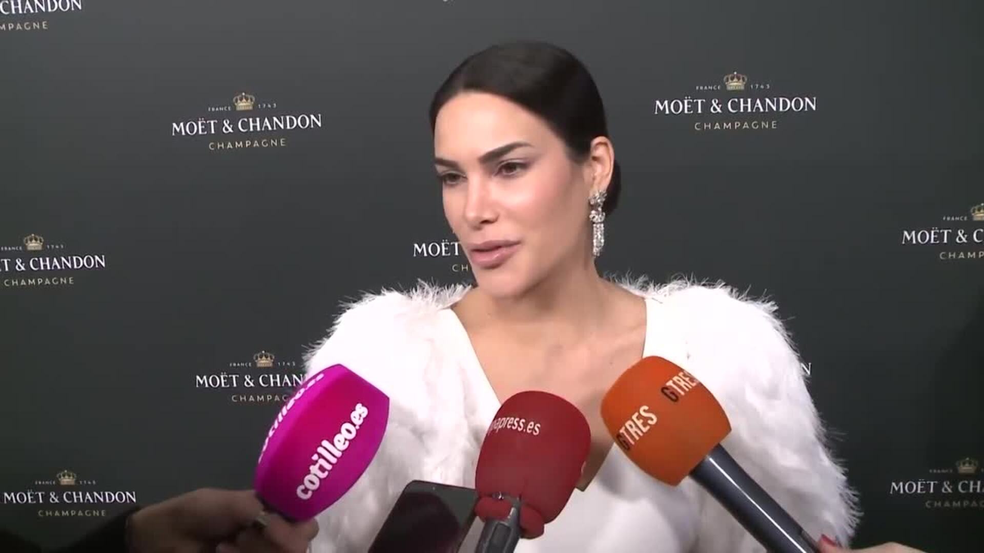 Carla Barber enloquece al saber que se le ha relacionado con Escassi