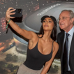 Kim Kardashian roba el protagonismo a su hijo con su posado en el Bernabéu