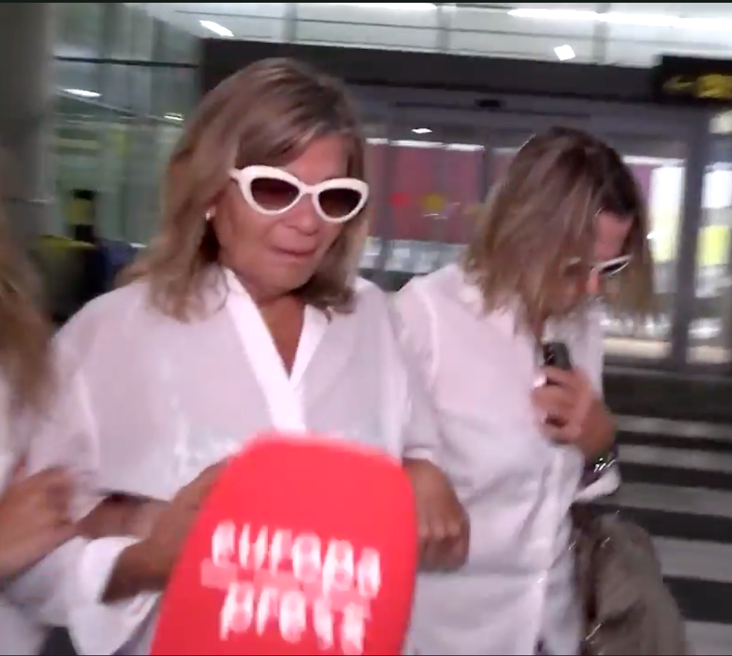 Cari Lapique recibía la noticia de vacacione en Mallorca. La madre de Caritina no dudaba en coger el primer vuelo disponible para viajar hasta Málaga donde podría despedirse de su hija.