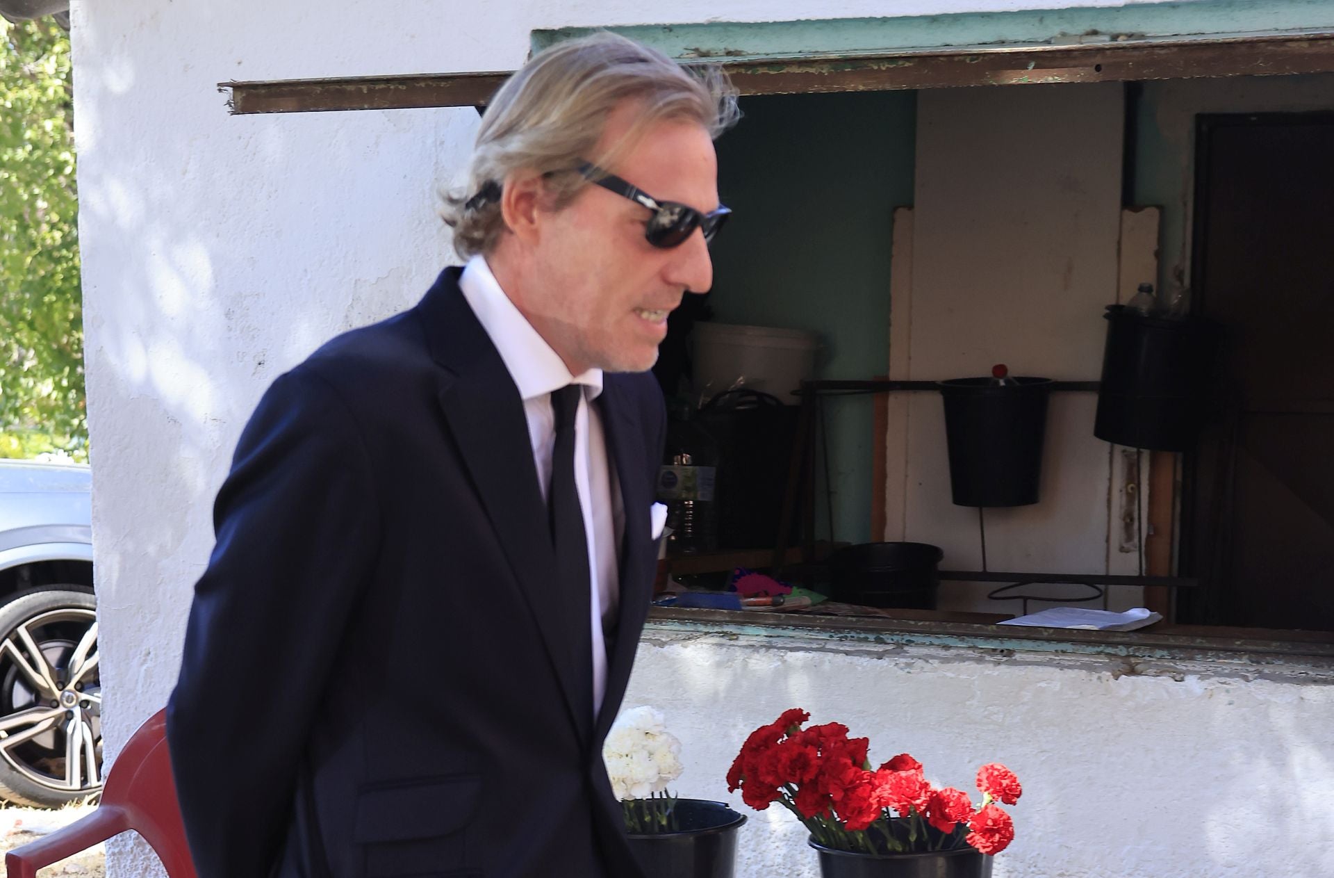 Beltrán Gómez-Acebo en el entierro de Juan Gómez-Acebo