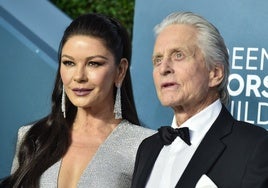 Aquella primera cita de Michael Douglas con Catherine Zeta-Jones con Antonio Banderas de cicerone