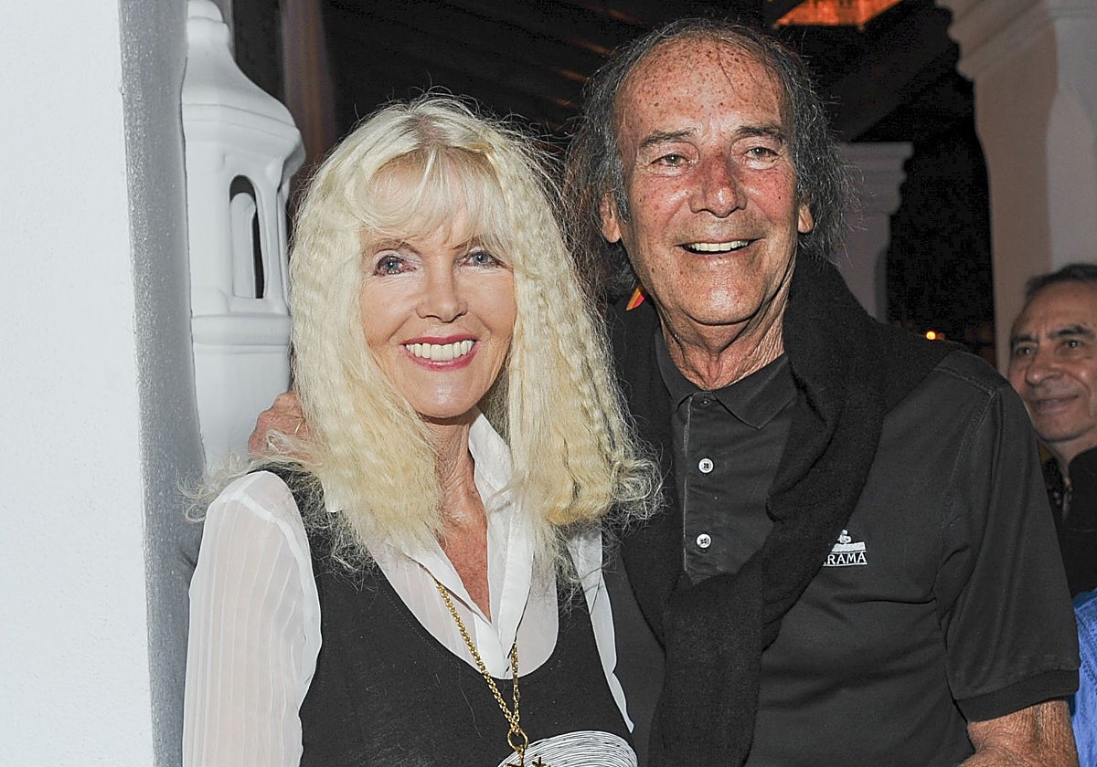 Luis Ortiz y Gunilla von Bismarck en una foto de archivo