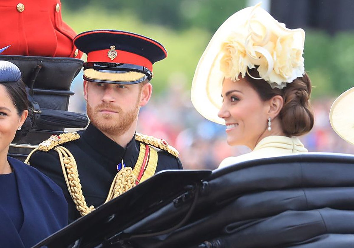 Kate Middleton y Harry durante el 'Trooping the Colour'