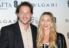 Margot Robbie ya es feliz mamá: da la bienvenida a su primer hijo junto a Tom Ackerley, su esposo