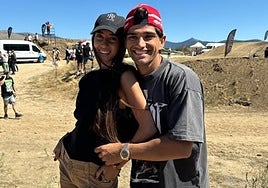 La consolidación del noviazgo entre Jorge Martín y su novia 'influencer': integrados en sus respectivas familias y sobrellevando la distancia