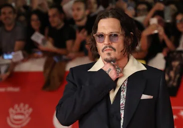 Así es Jack Depp, el hijo de Johnny Depp: una vida lejos de los flashes y su trabajo como camarero en París