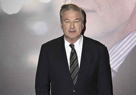 Alec Baldwin demanda a las autoridades por persecución maliciosa y violación de sus derechos civiles en el caso 'Rust'