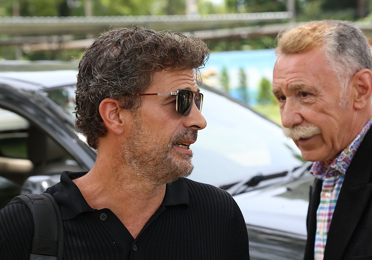 Rodolfo Sancho, padre de Daniel, y el abogado Marcos García-Montes.