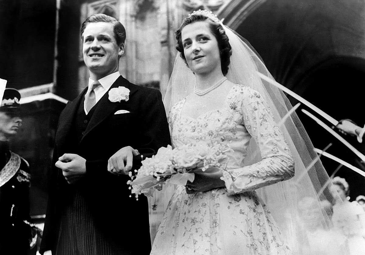 El calvario de la madre de la princesa Diana: una vida infernal, acosada  por su marido y olvidada por todos