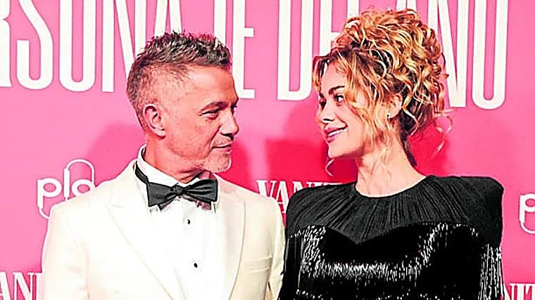 Alejandro Sanz y Candela Márquez en los Premios Vanity Fair, celebrados el 3 de diciembre de 2024