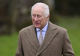 Desvelan la realidad del estado de salud del Rey Carlos III en sus intentos de hacer vida normal: «Está desanimado»