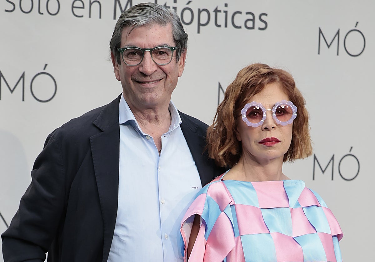 José Manuel Díaz-Patón y Ágatha Ruiz de la Prada, en una imagen reciente.