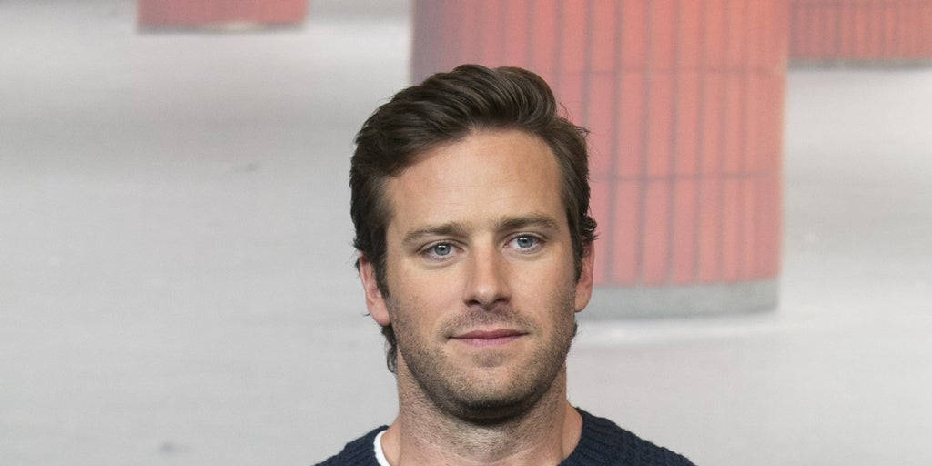 Armie Hammer comparte la experiencia sexual que tuvo con un hombre