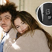 Selena Gómez vende a sus fans el 'símbolo' de diamante de su relación con Benny Blanco por 11 euros
