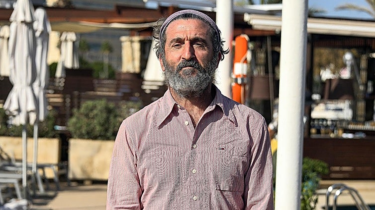 La vida personal de Luis Zahera: su relación con Feijóo, su trabajo en las Torres Gemelas antes de ser actor y su problema de salud