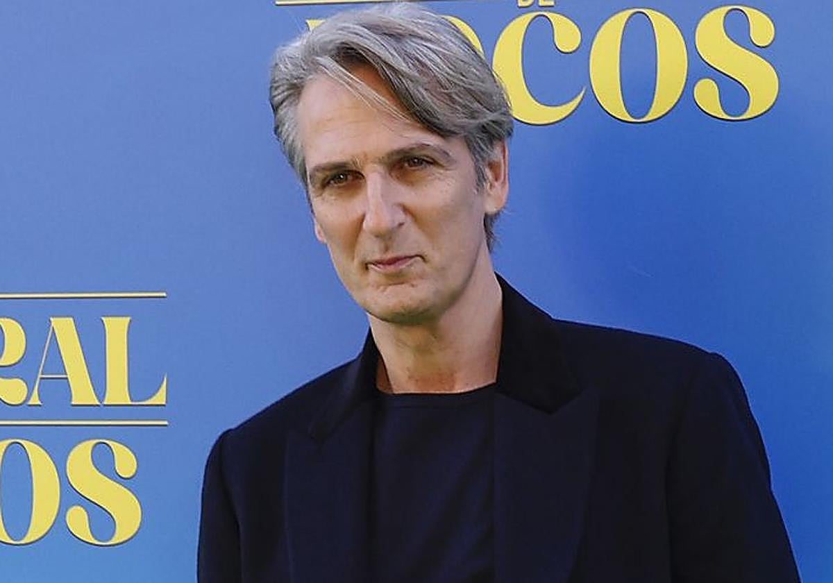 La vida de Ernesto Alterio: una dura infancia, su relación con una actriz rota tras 15 años y su novia actua