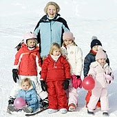 El regalo millonario de la Reina Beatriz de los Países Bajos a sus ocho nietos